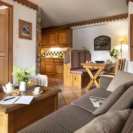 Aparthotel Pierre & Premium La Ginabelle 4*