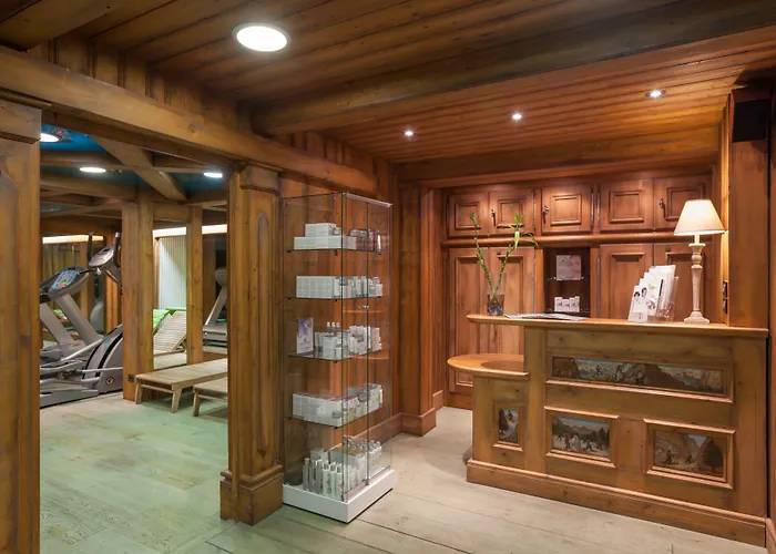 Pierre & Premium La Ginabelle 公寓式酒店 4*