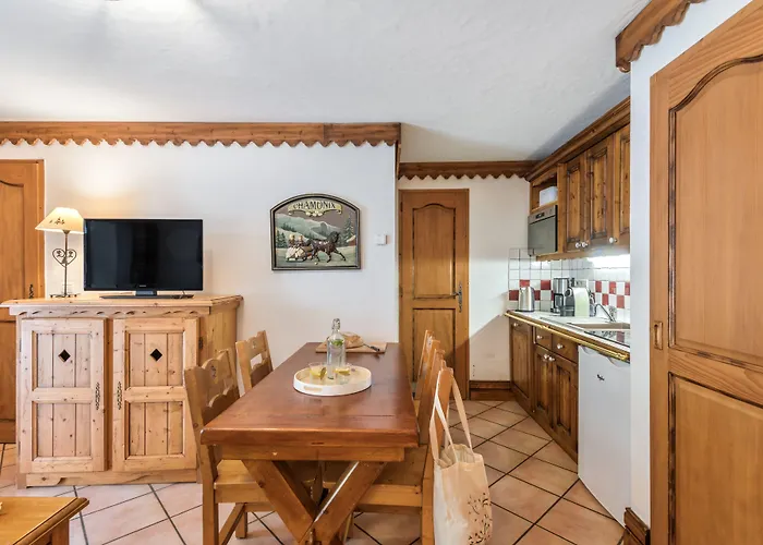 Pierre & Premium La Ginabelle Aparthotel 4*