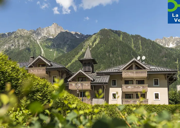 Pierre & Premium La Ginabelle アパートホテル